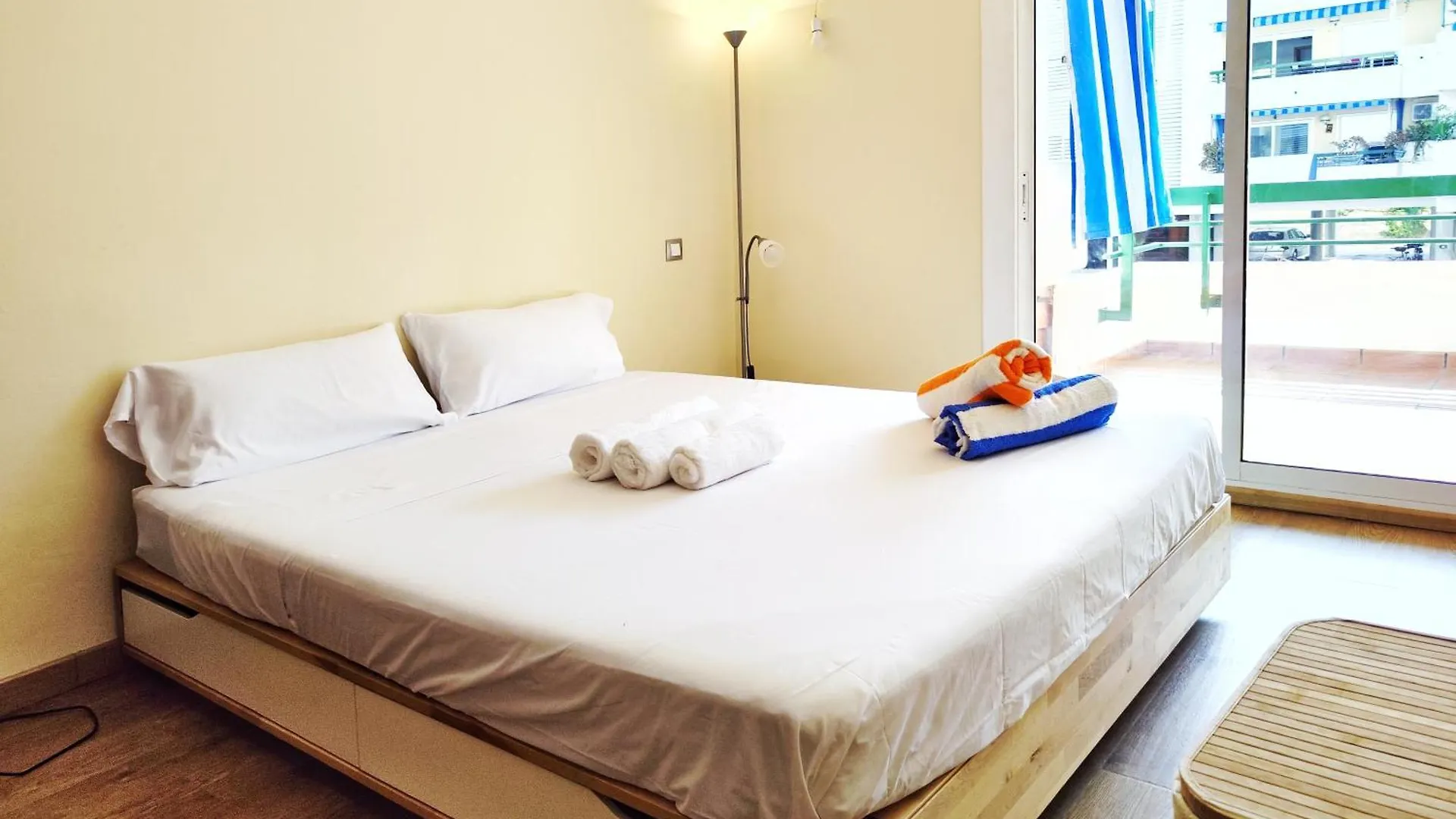 Magnifico Apartamento En La Playa De Gava Mar Apartment Castelldefels