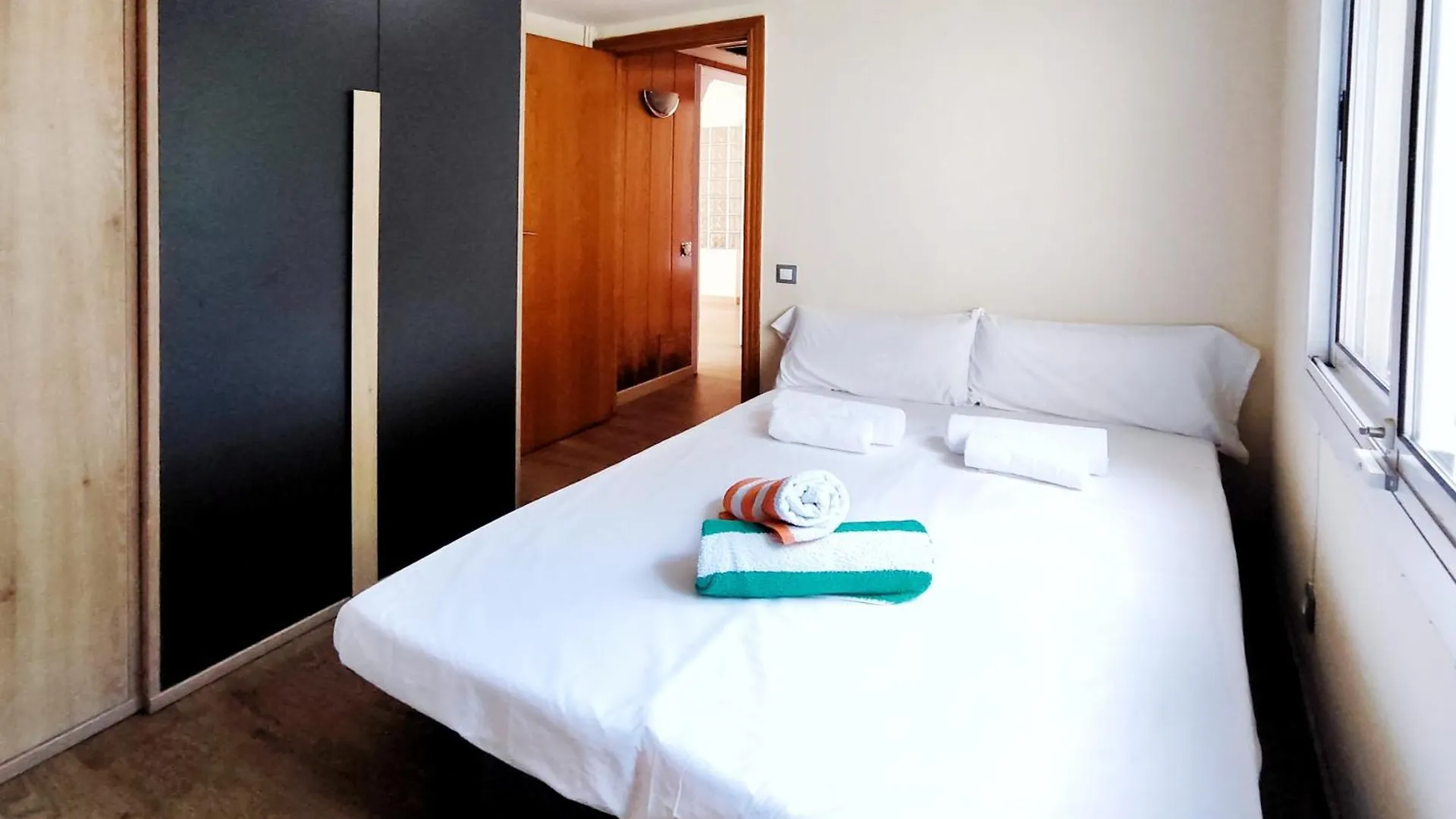 Magnifico Apartamento En La Playa De Gava Mar Apartment Castelldefels Spain